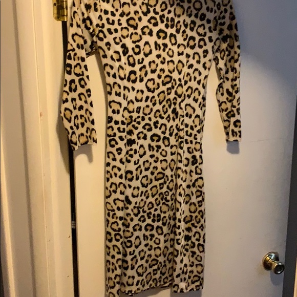 Dress - Picture 5 of 6